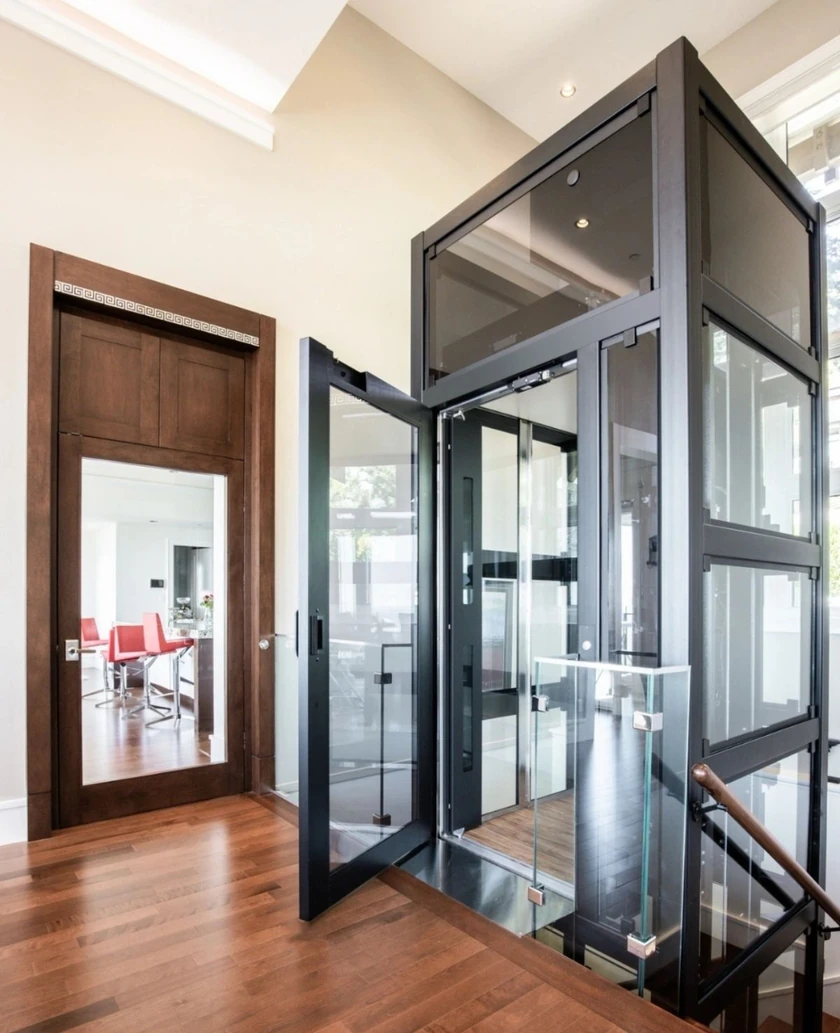 Crystal elevator in a glass enclosure, from OCTO8’s product range